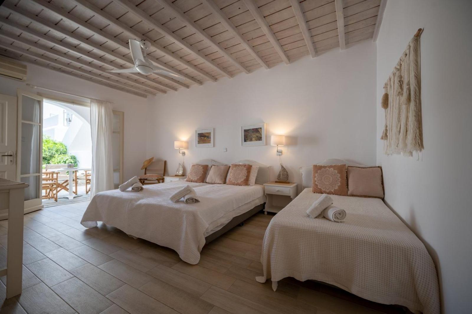 Twins-Trisa Apartments Ornos  Luaran gambar