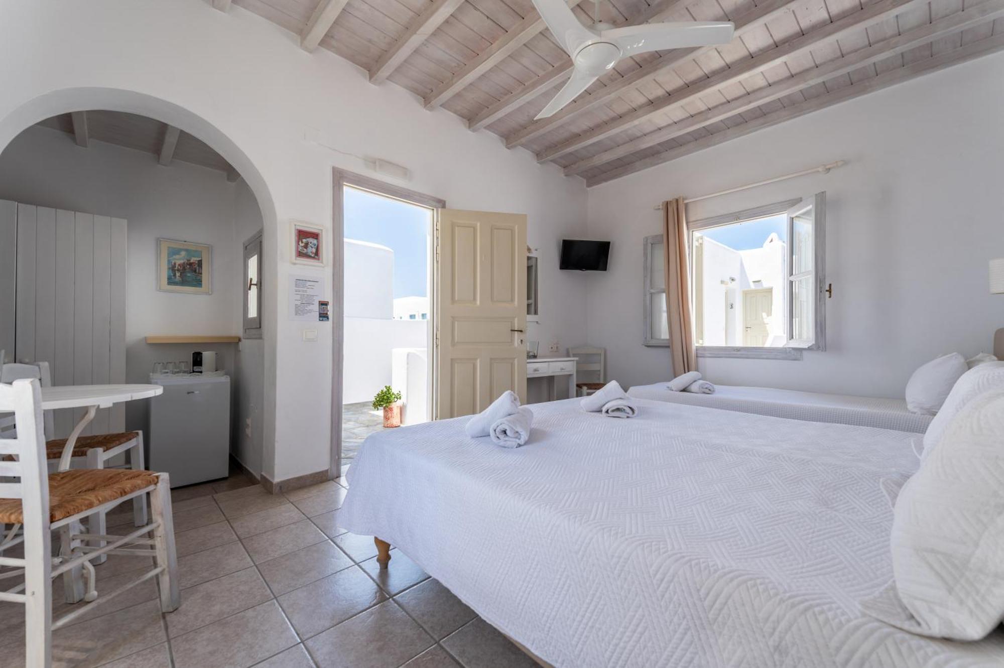 Twins-Trisa Apartments Ornos  Luaran gambar